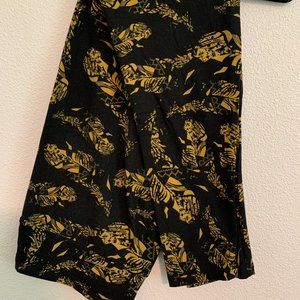 LuLaRoe Tall & Curvy Print Leggings (NEW)